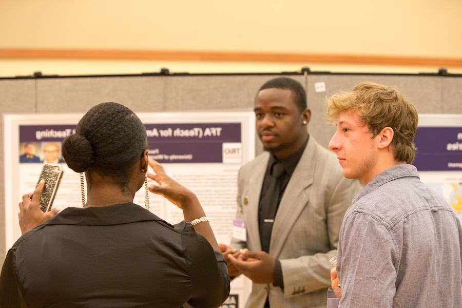 Students present their undergraduate research