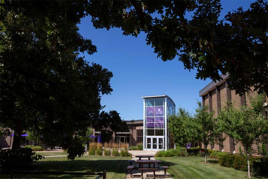 Tour the University of Wisconsin - Whitewater at Rock County campus